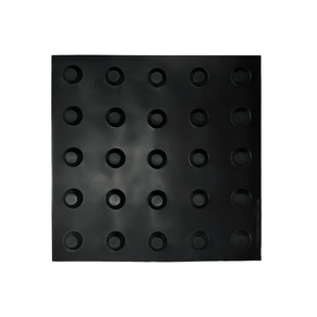 410203-DEMARCACAO-TATIL-ALERTA-PRETO-25CM-X-25CM-1